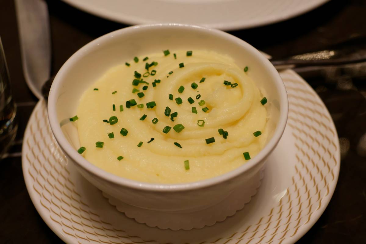 How to Prepare a Potato: The Right Way Starts with the Right Peeler