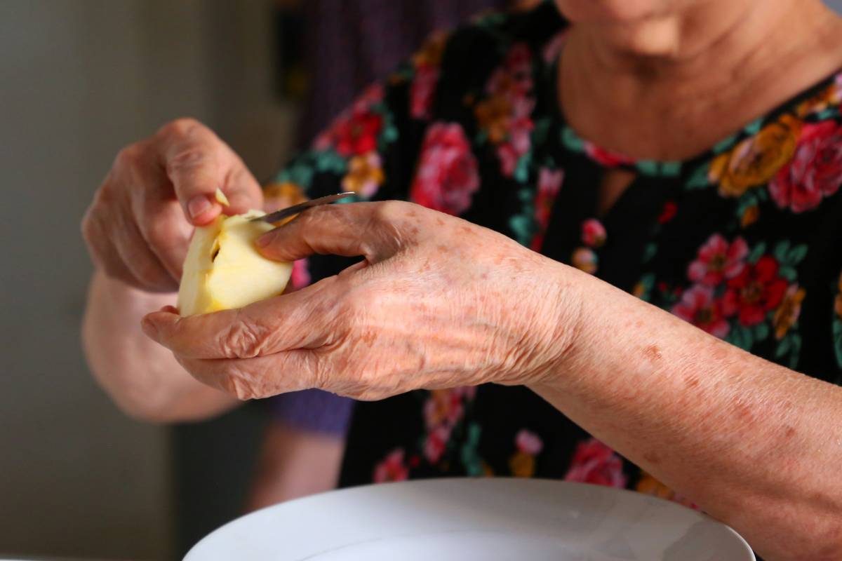 Peeler Safety Grip Potato Is There: 7 Proven Tips to Avoid Painful Kitchen Mistakes